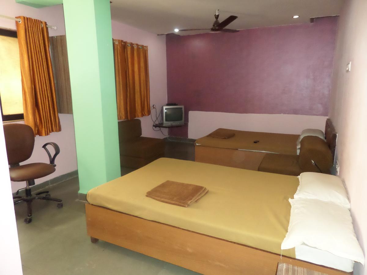Ashtavinayak Residency Otel Pune Dış mekan fotoğraf